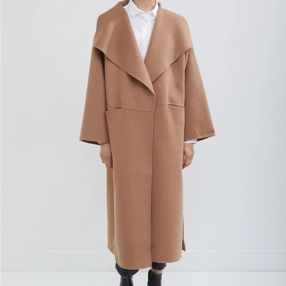 NWOT 💯 wool wrapped up coat - Picture 3 of 6